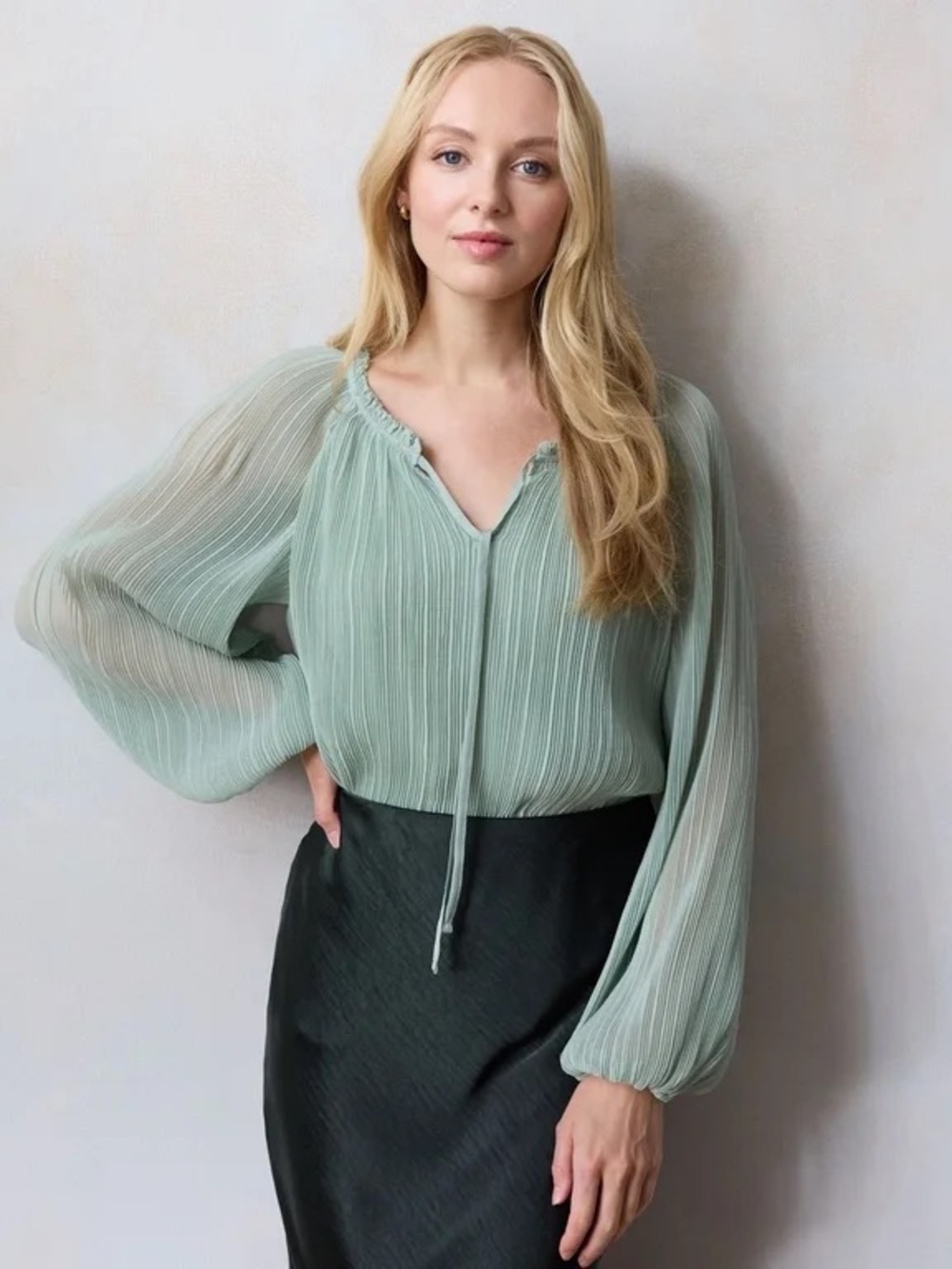 NWT LC Lauren Conrad Tie-Front Peasant Top in Valor Green Size 0X
